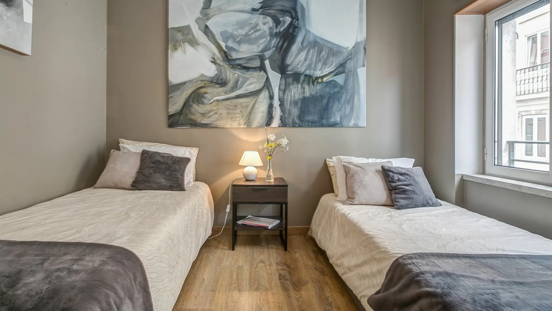 Lisbon Empire Building By Homing Apartment Portugal